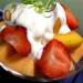 Fruitsalade met limoen en creme fraiche